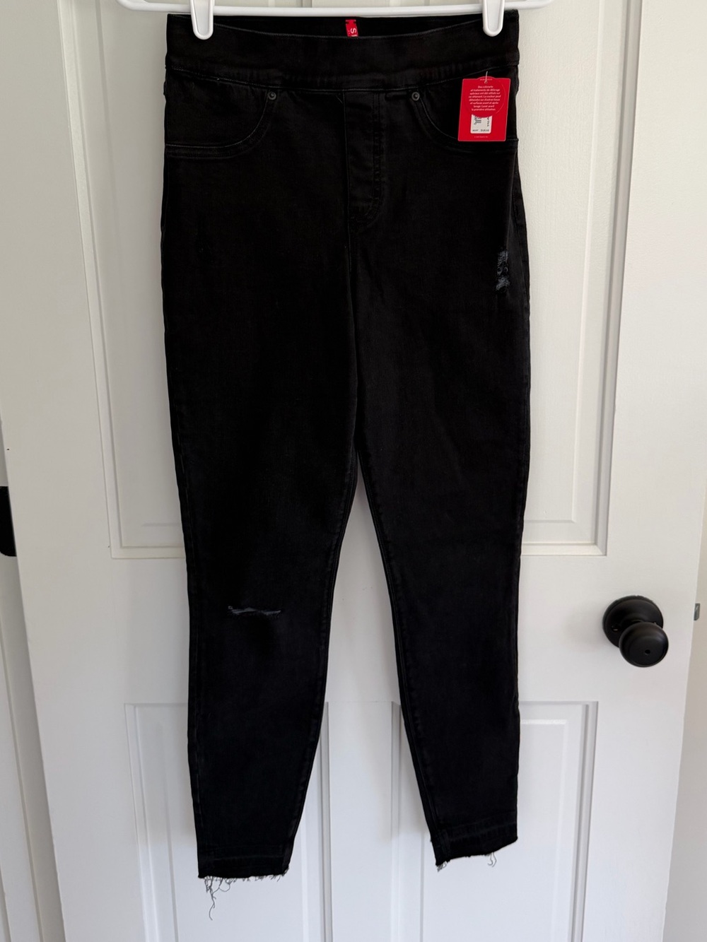 NWT SPANX Distressed Skinny Jeans Vintage Black Pull-On Size Small‎